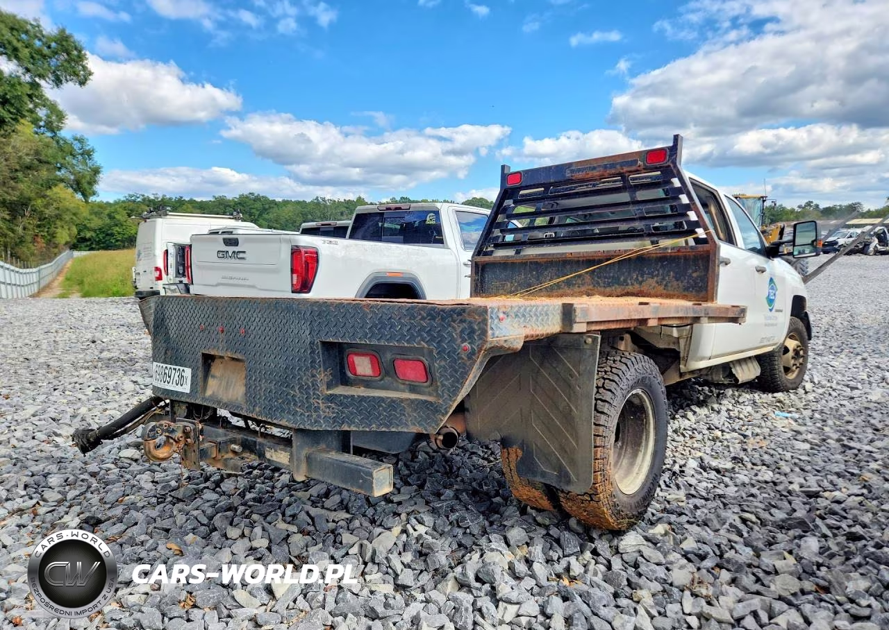 2019 Chevrolet Silverado C3500 VIN:1GB4CVCY6KF211988 - 3