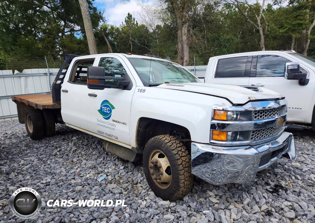 2019 Chevrolet Silverado C3500 VIN:1GB4CVCY6KF211988 - 4