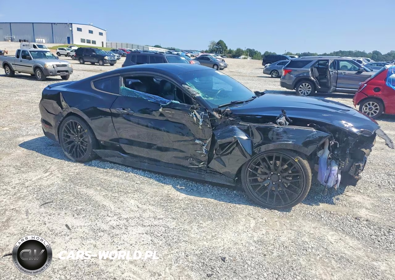 2018 Ford Mustang VIN:1FA6P8TH7J5167410 - 4