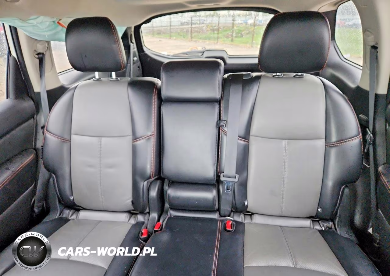 2019 Nissan Pathfinder Sl VIN:5N1DR2MM2KC628459 - 10