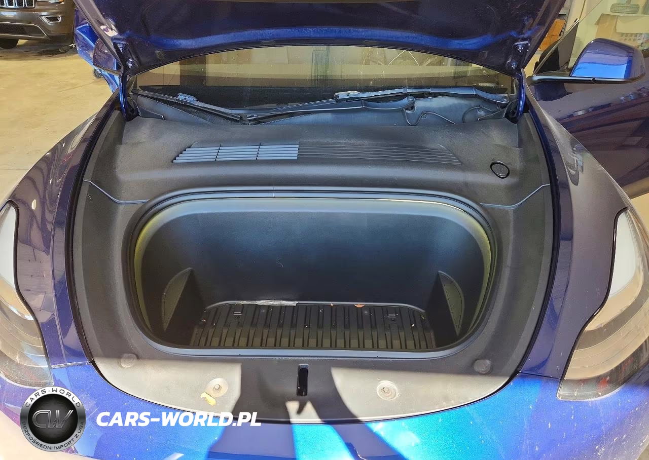 2021 Tesla Model Y VIN:5YJYGAEE9MF141083 - 11