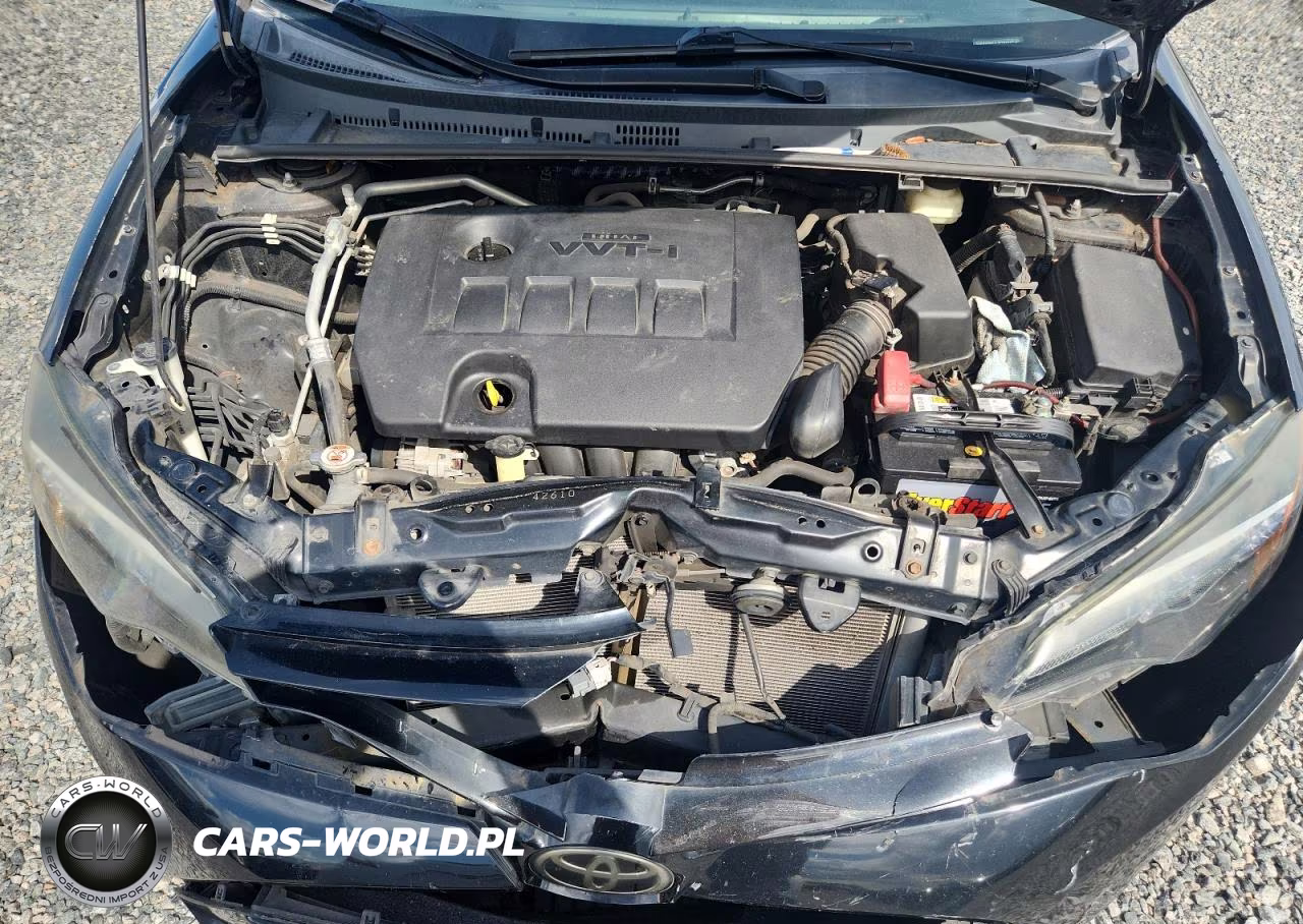 2018 Toyota Corolla Le VIN:5YFBURHE1JP767980 - 11
