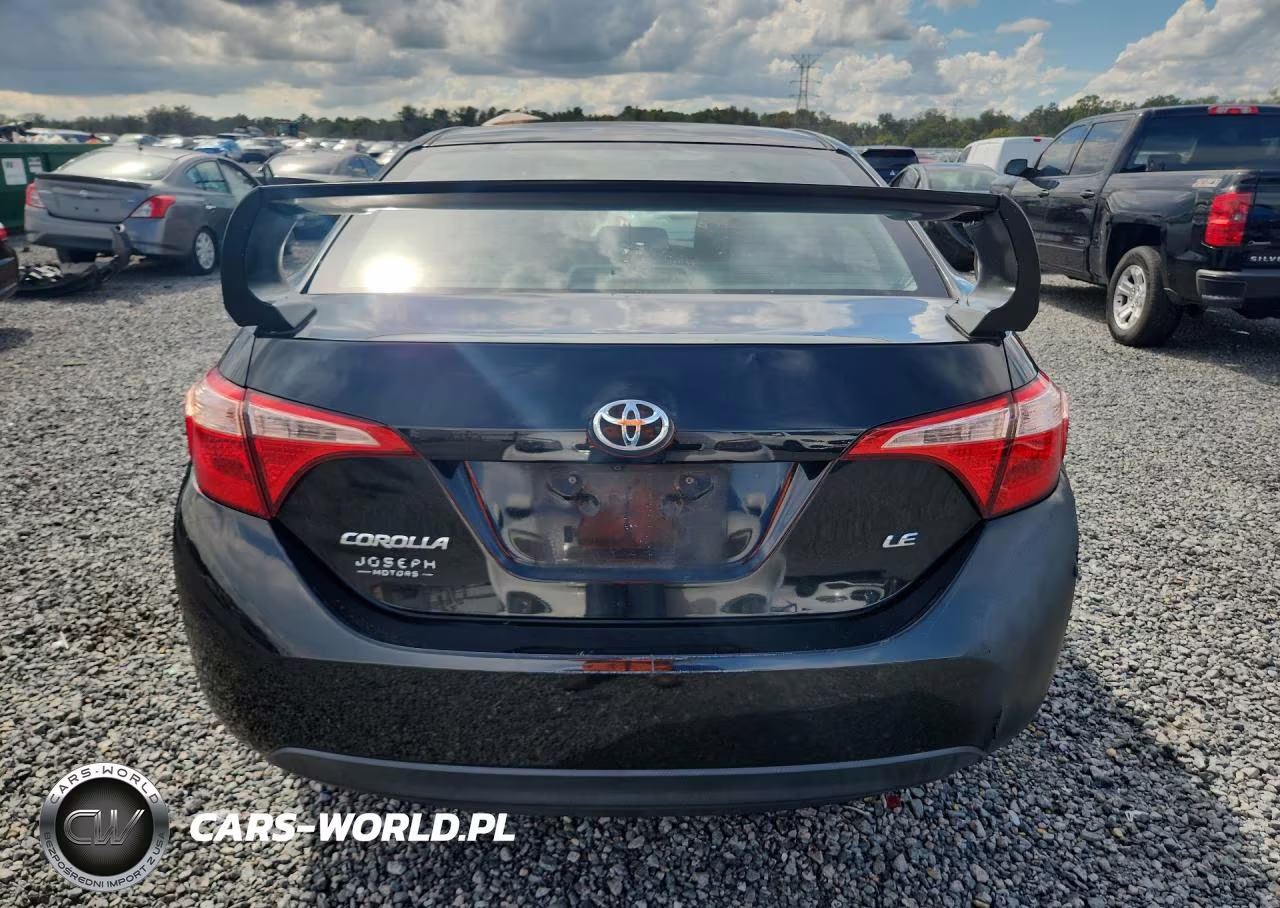 2018 Toyota Corolla Le VIN:5YFBURHE1JP767980 - 6