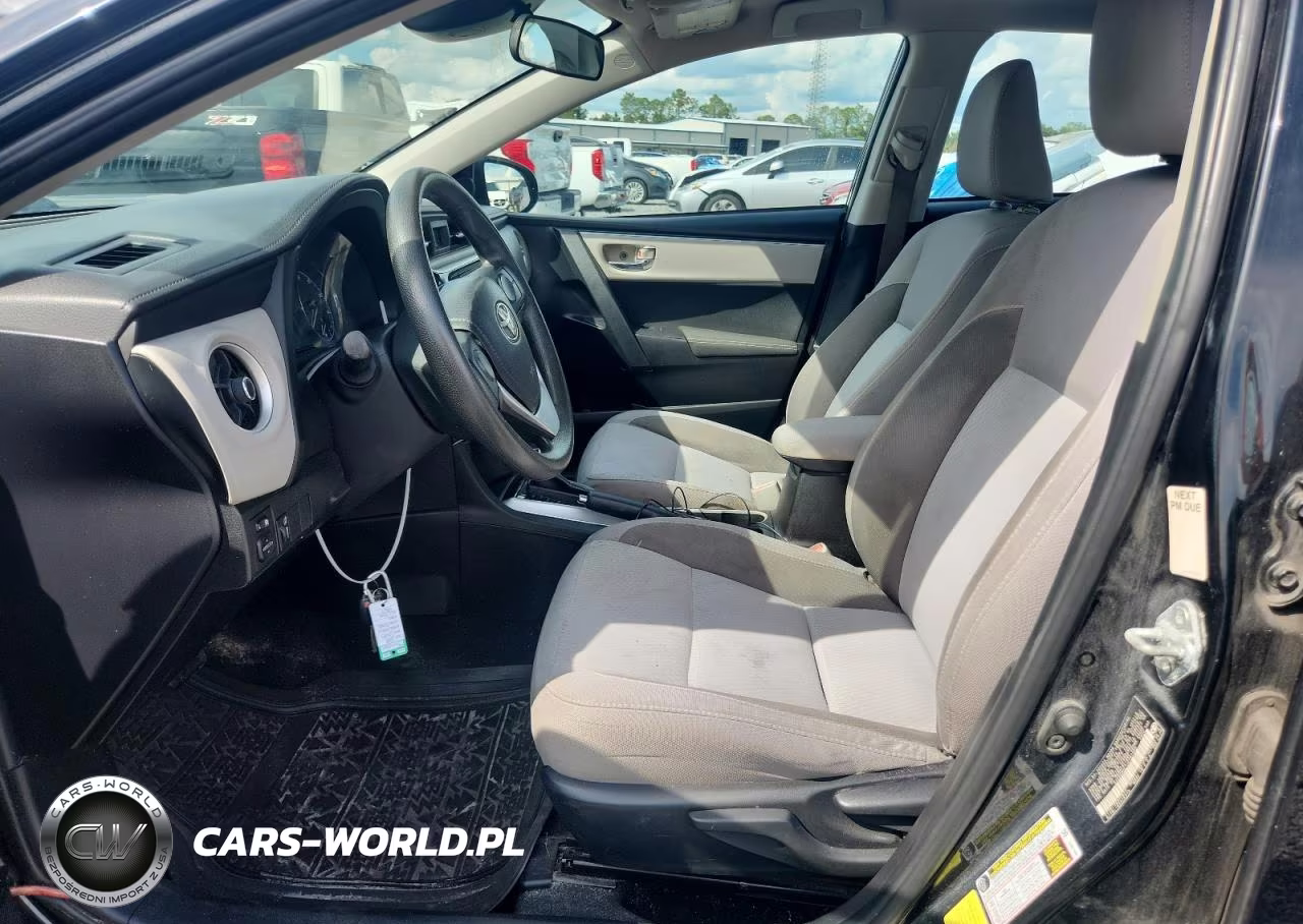 2018 Toyota Corolla Le VIN:5YFBURHE1JP767980 - 7