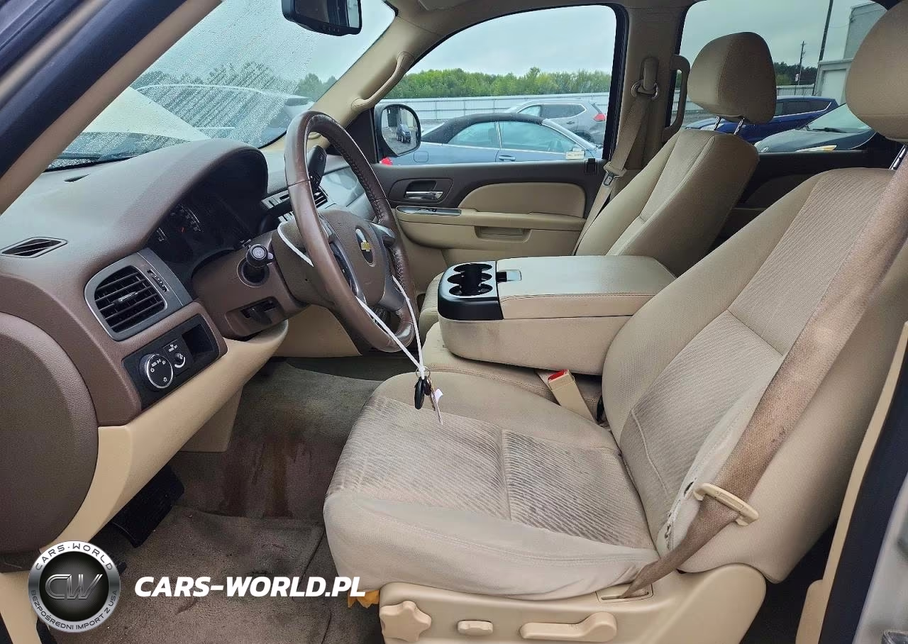 2010 Chevrolet Tahoe C1500 Ls VIN:1GNMCAE31AR216560 - 7