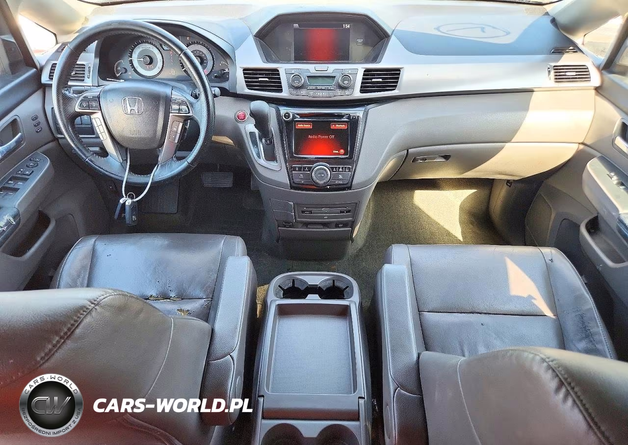 2015 Honda Odyssey Touring VIN:5FNRL5H99FB115446 - 8