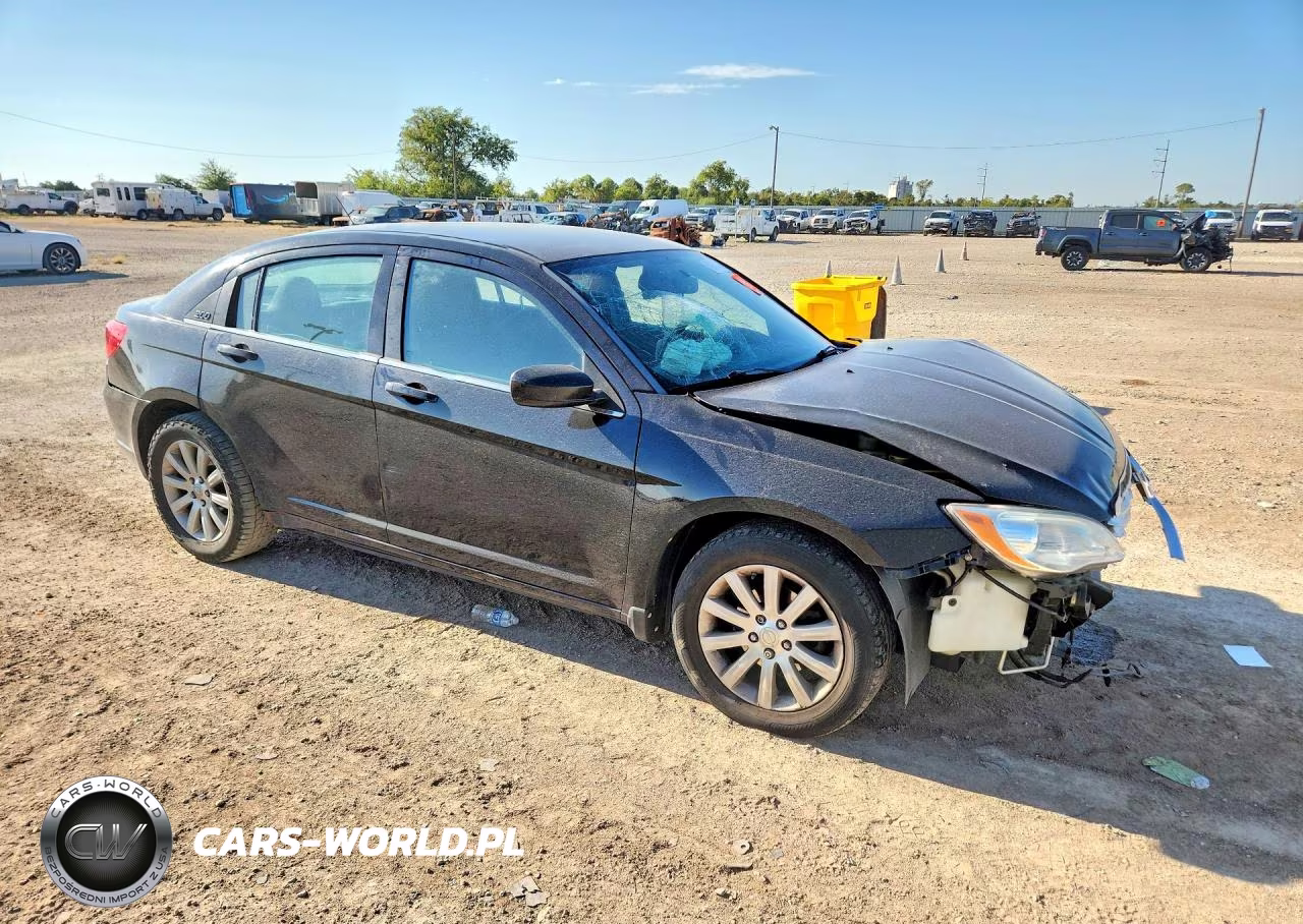 2012 Chrysler 200 Touring VIN:1C3CCBBB5CN197905 - 4