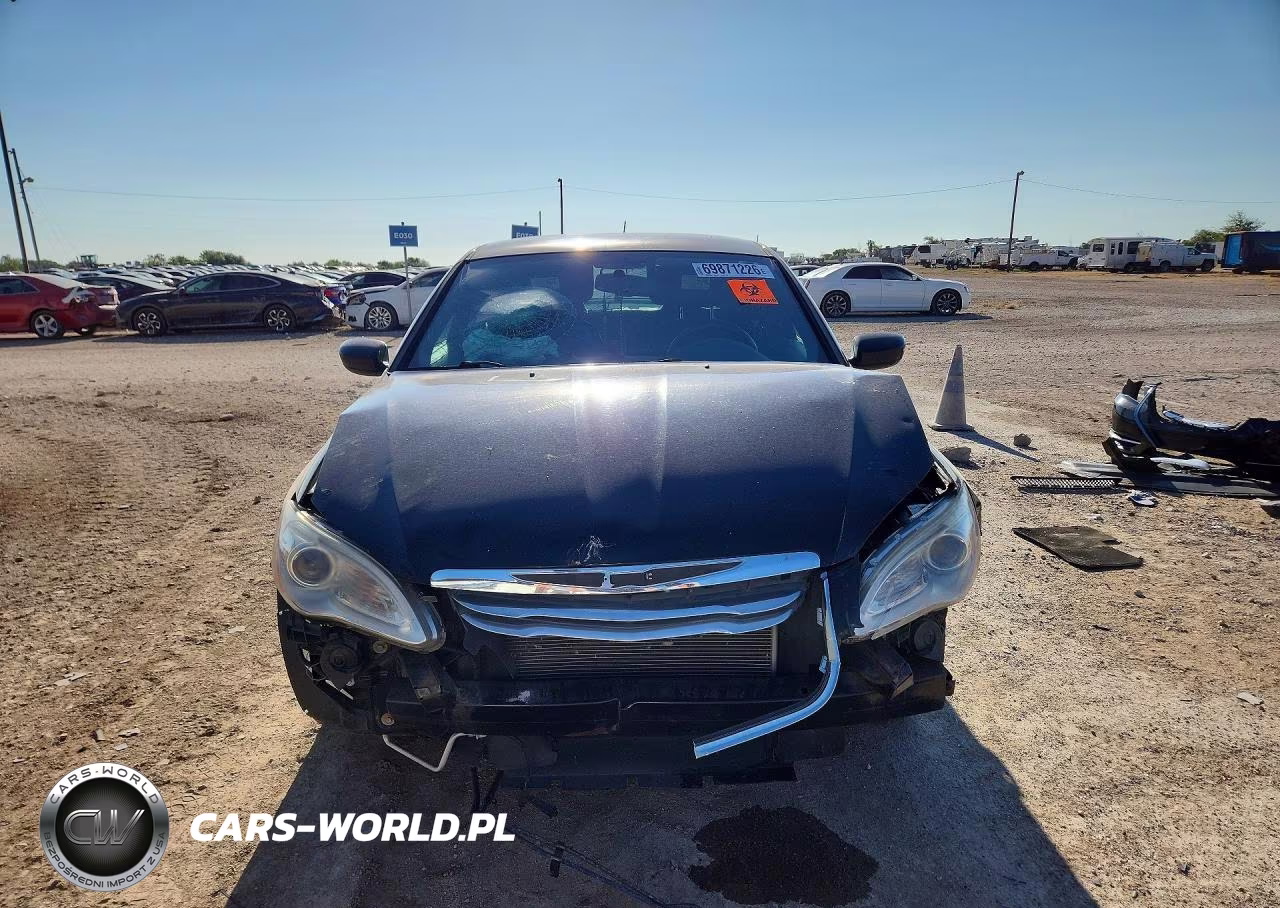 2012 Chrysler 200 Touring VIN:1C3CCBBB5CN197905 - 5