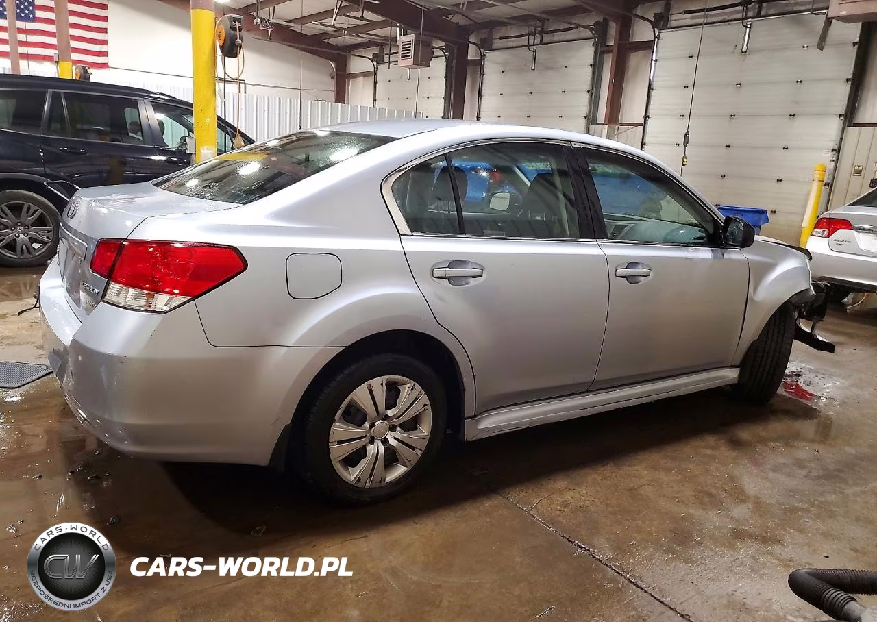 2013 Subaru Legacy 2.5I VIN:4S3BMBA6XD3026220 - 3