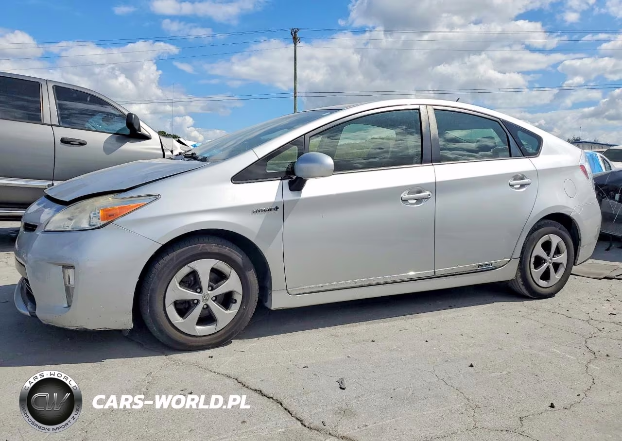 2014 Toyota Prius Two