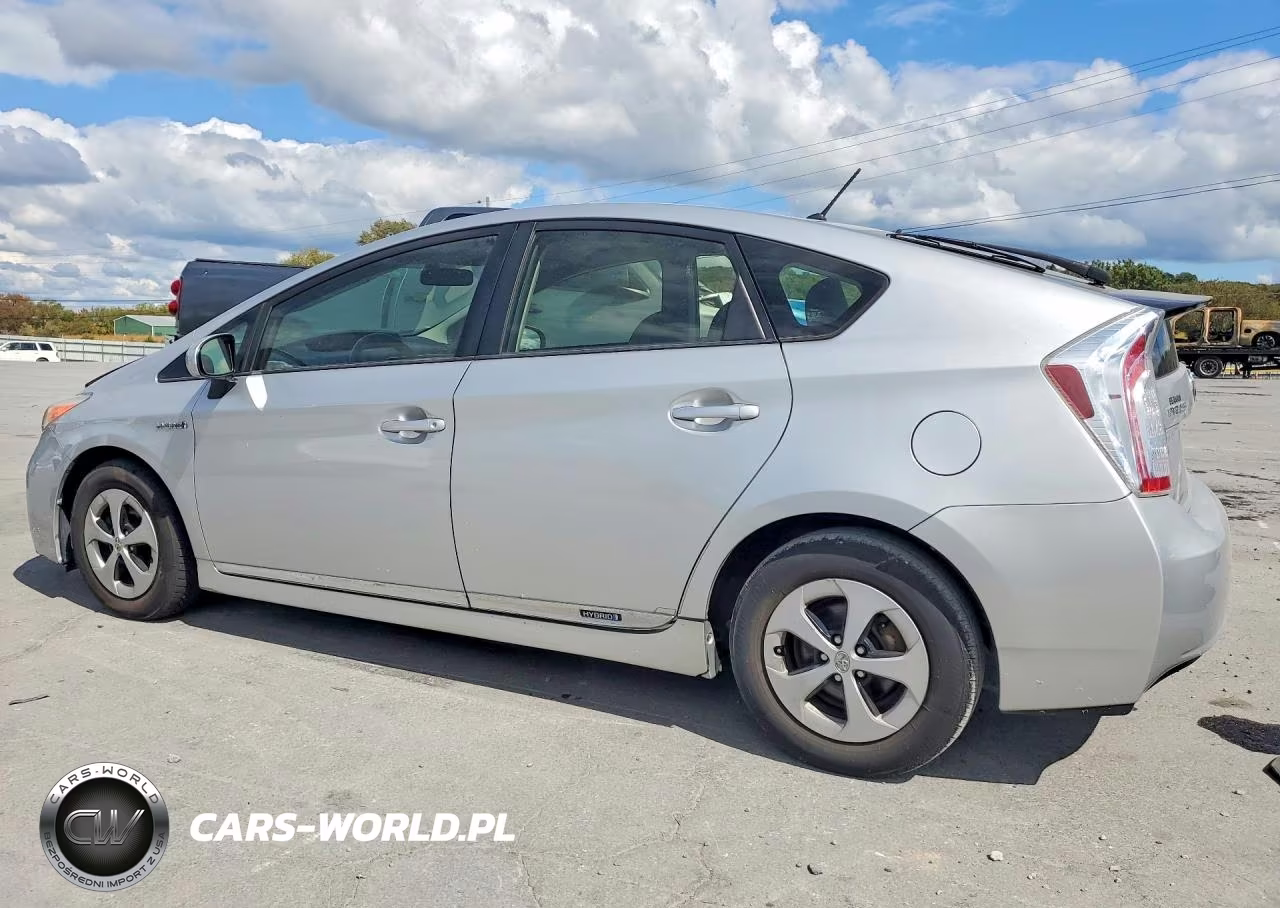 2014 Toyota Prius Two VIN:JTDKN3DU3E0362050 - 2