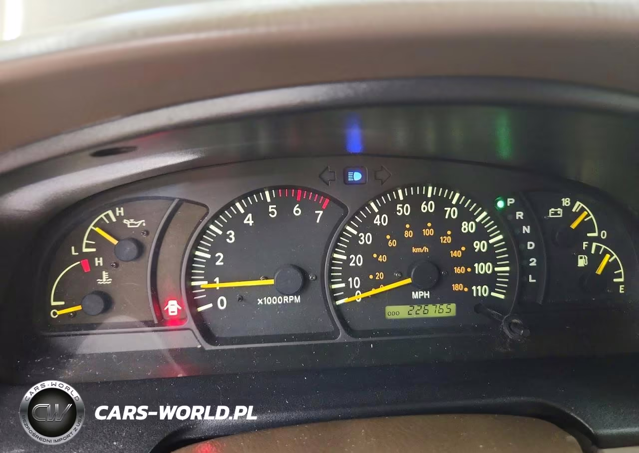 2000 Toyota Tundra Access Cab Limited VIN:5TBRT3818YS055519 - 9