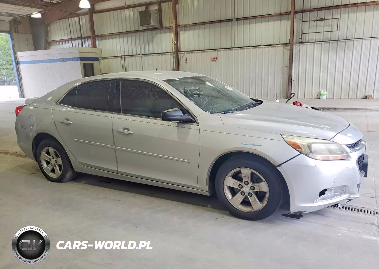 2014 Chevrolet Malibu Ls VIN:1G11B5SL5EF118223 - 4