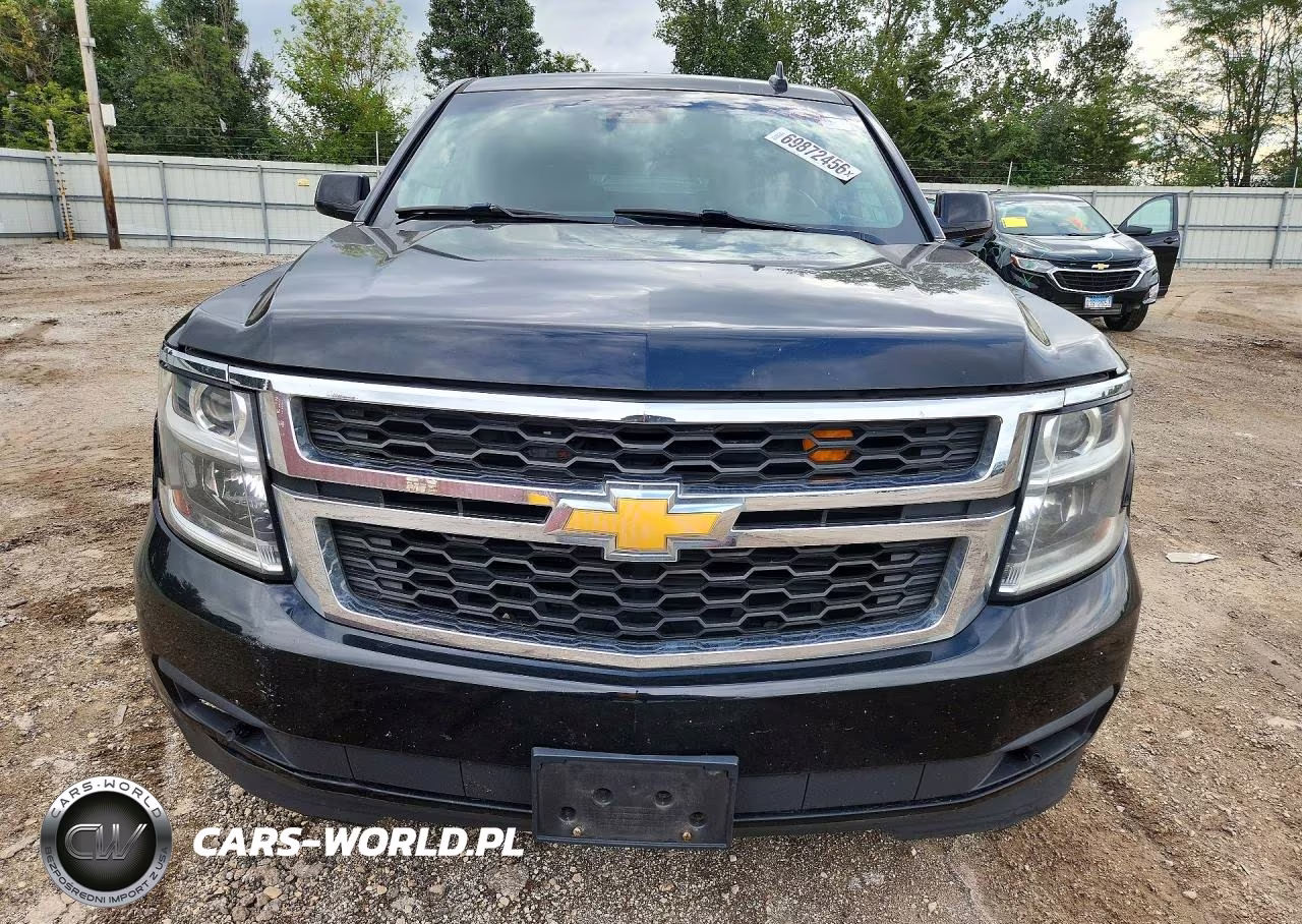 2018 Chevrolet Suburban K1500 Lt VIN:1GNSKHKC6JR266006 - 5