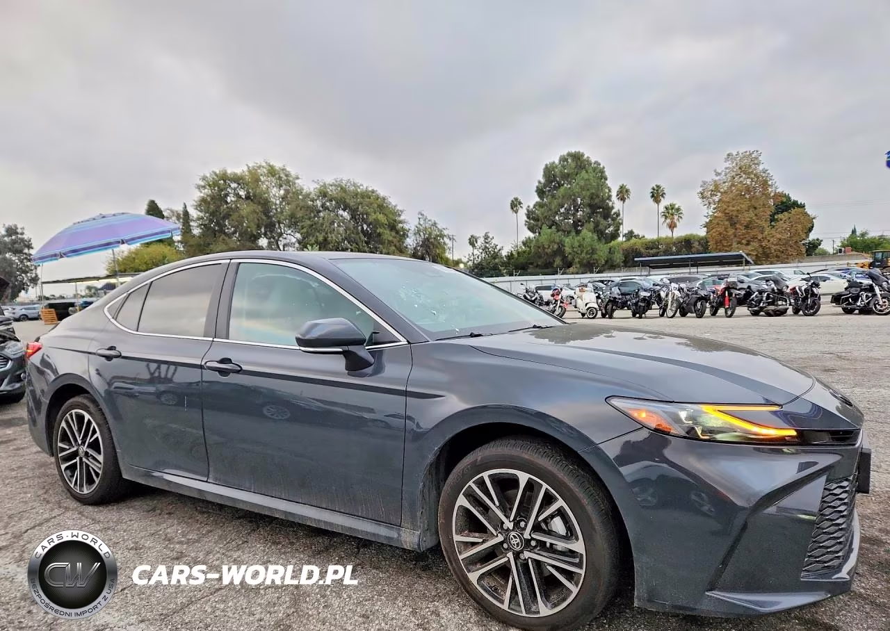 2026 Toyota Camry Xle VIN:4T1DAACK3TU707720 - 4