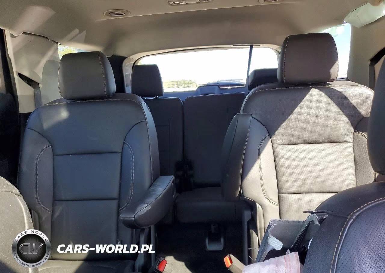 2021 Chevrolet Traverse Premier VIN:1GNEVKKW4MJ138815 - 10