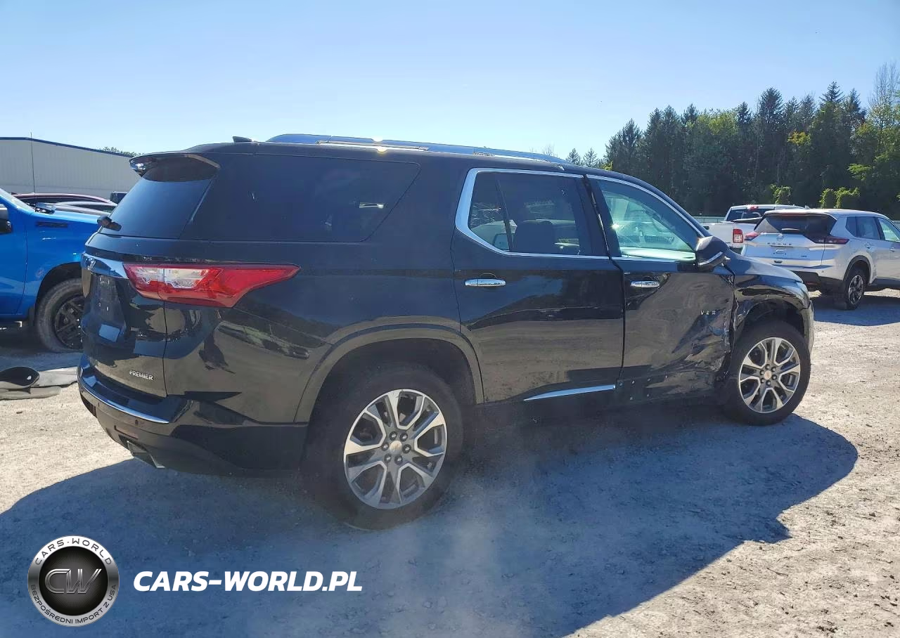 2021 Chevrolet Traverse Premier VIN:1GNEVKKW4MJ138815 - 3