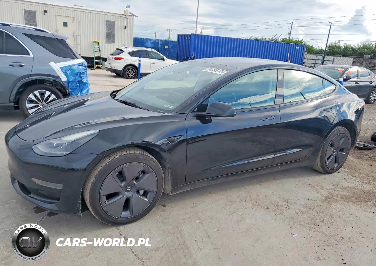 2023 Tesla Model 3 VIN:5YJ3E1EAXPF453673 - 1