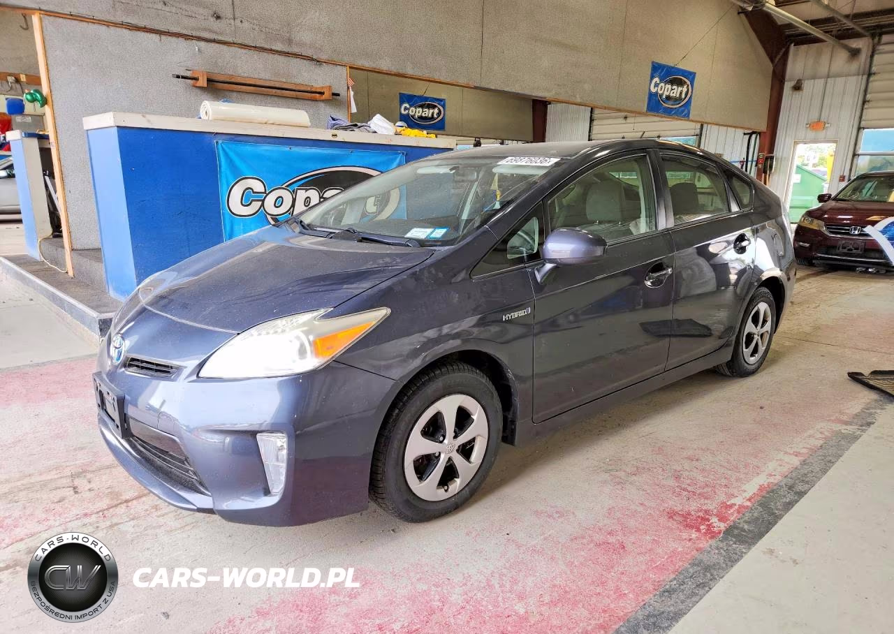 2013 Toyota Prius Three VIN:JTDKN3DU7D5626744 - 1