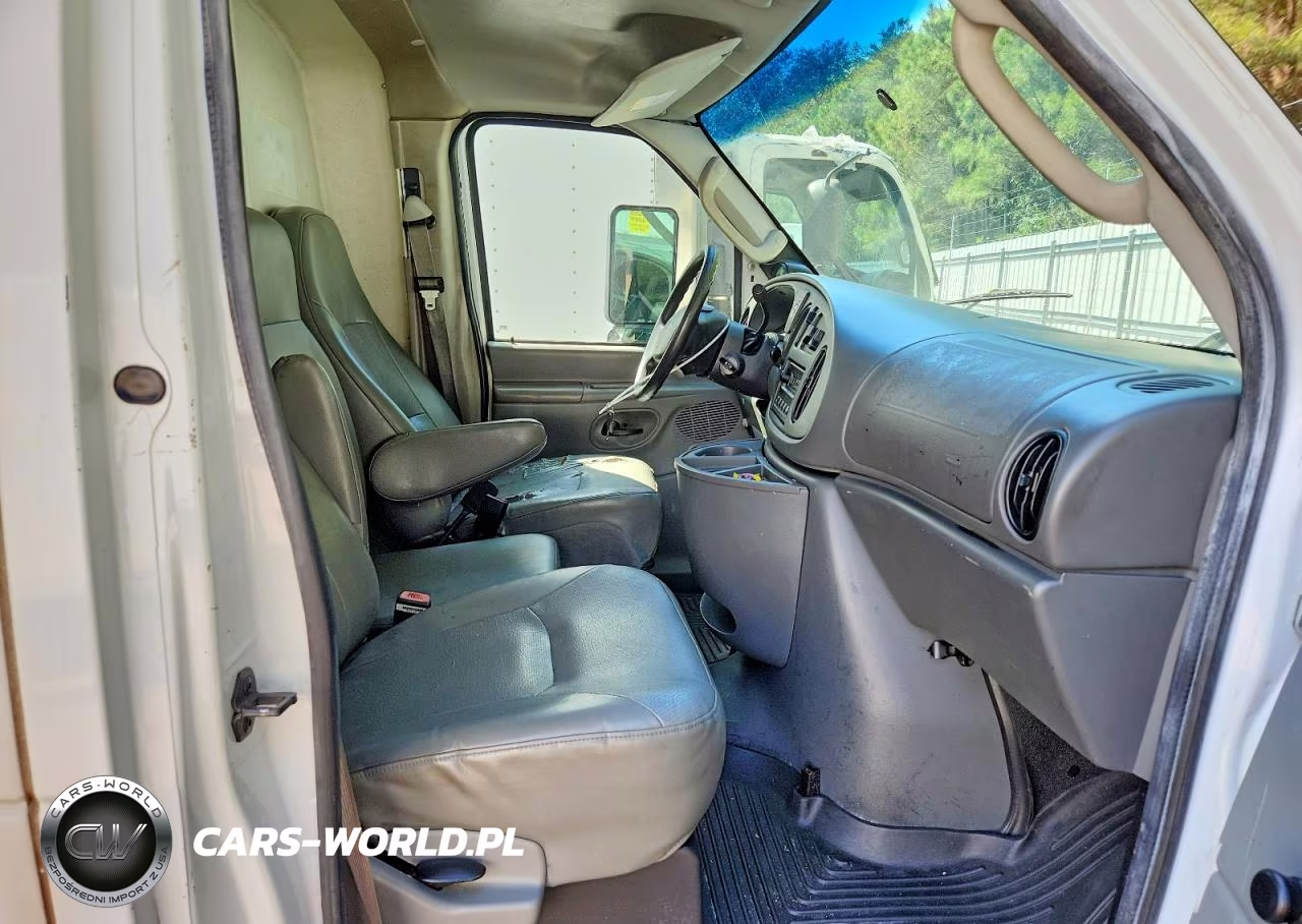 2007 Ford Econoline E450 Super Duty Cutaway Van VIN:1FDXE45S07DB18324 - 11