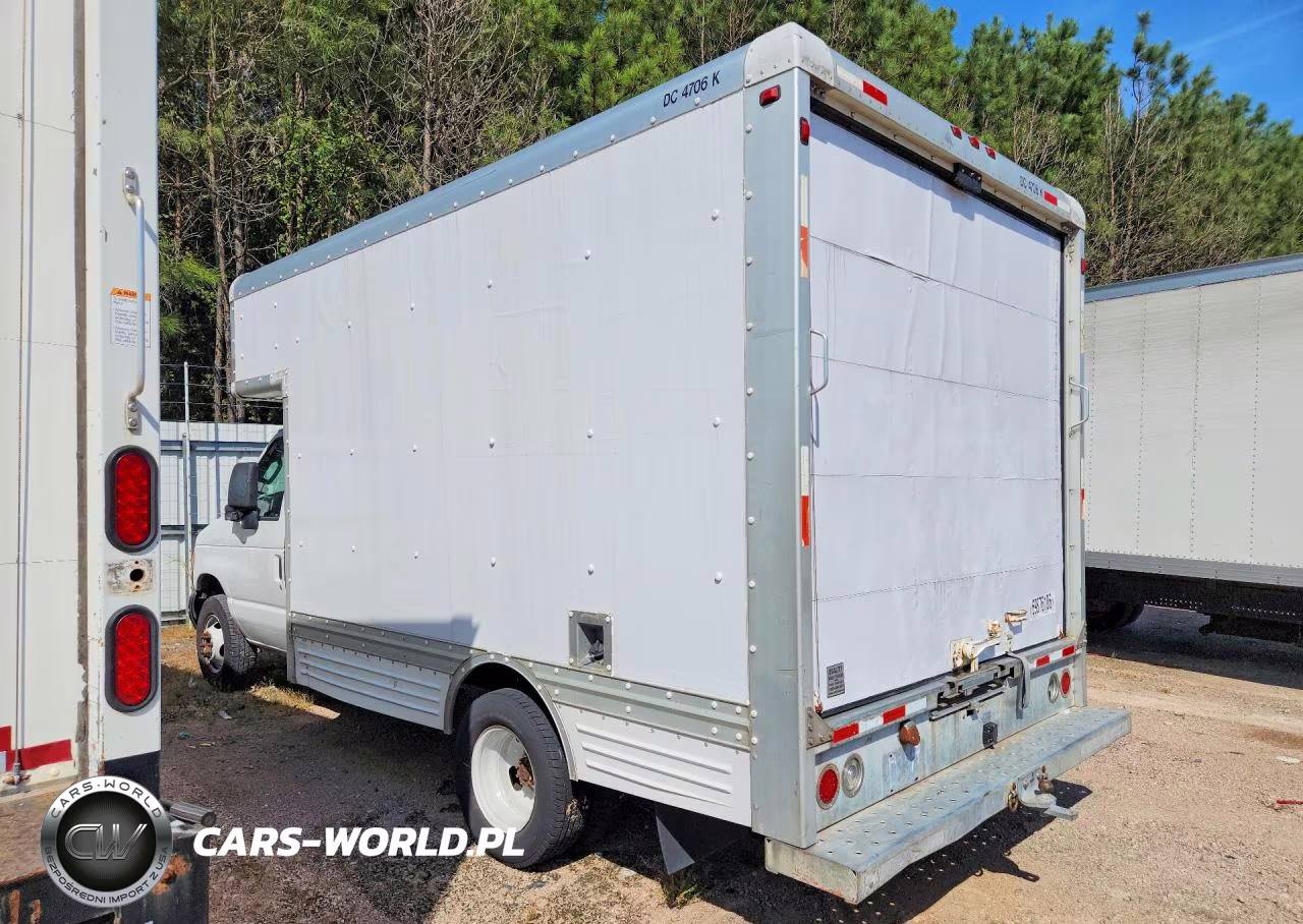2007 Ford Econoline E450 Super Duty Cutaway Van VIN:1FDXE45S07DB18324 - 2