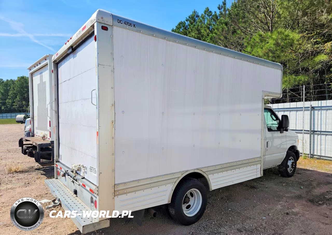 2007 Ford Econoline E450 Super Duty Cutaway Van VIN:1FDXE45S07DB18324 - 3