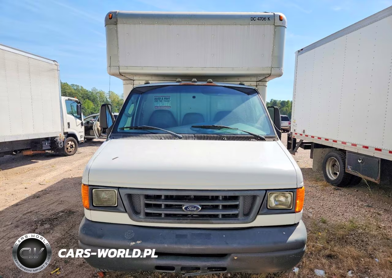 2007 Ford Econoline E450 Super Duty Cutaway Van VIN:1FDXE45S07DB18324 - 5