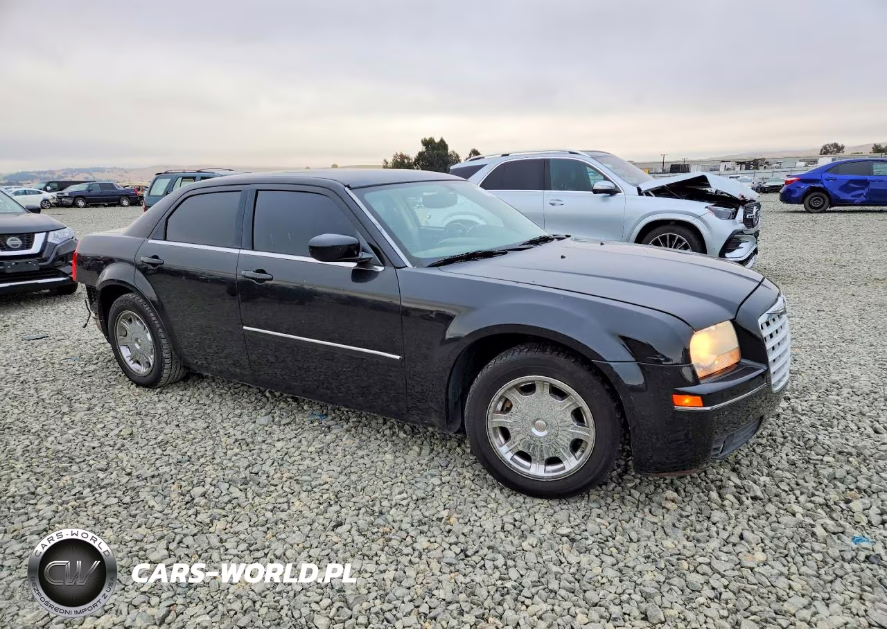 2006 Chrysler 300 Touring VIN:2C3LA53G96H103748 - 4