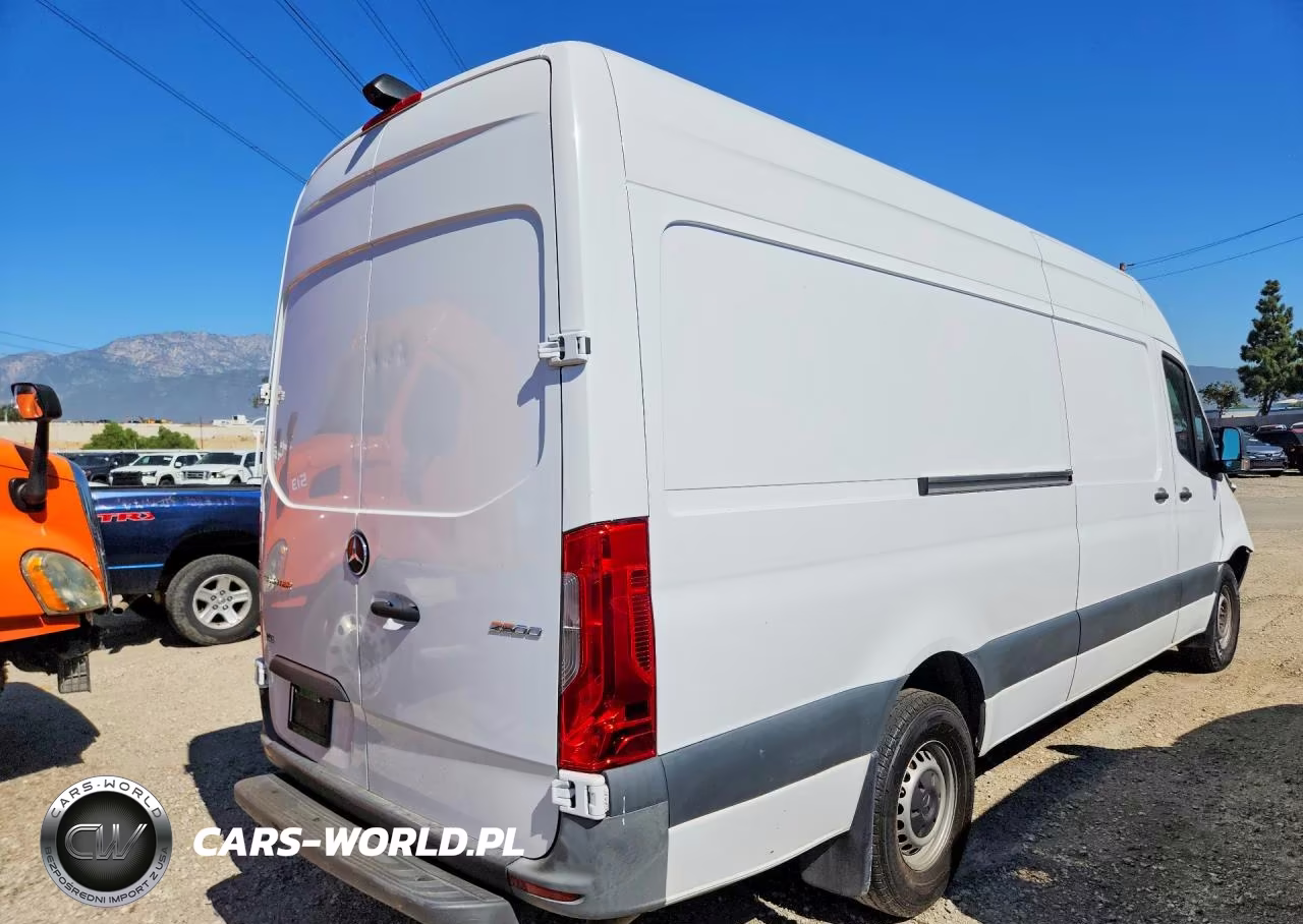 2021 Mercedes-Benz Sprinter 2500 High Roof I4 VIN:W1Y40CHY3MT057659 - 3