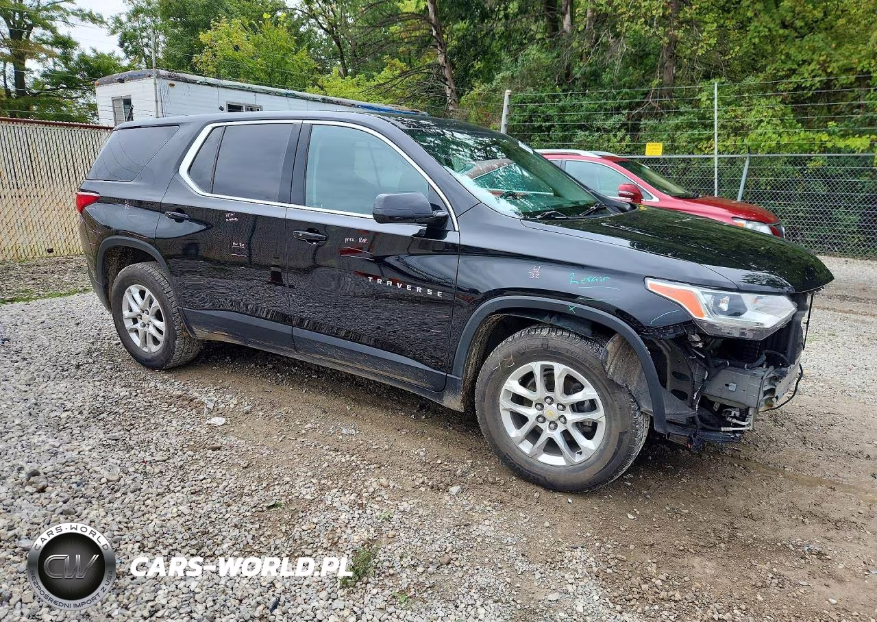 2019 Chevrolet Traverse Ls VIN:1GNERFKW0KJ315692 - 4