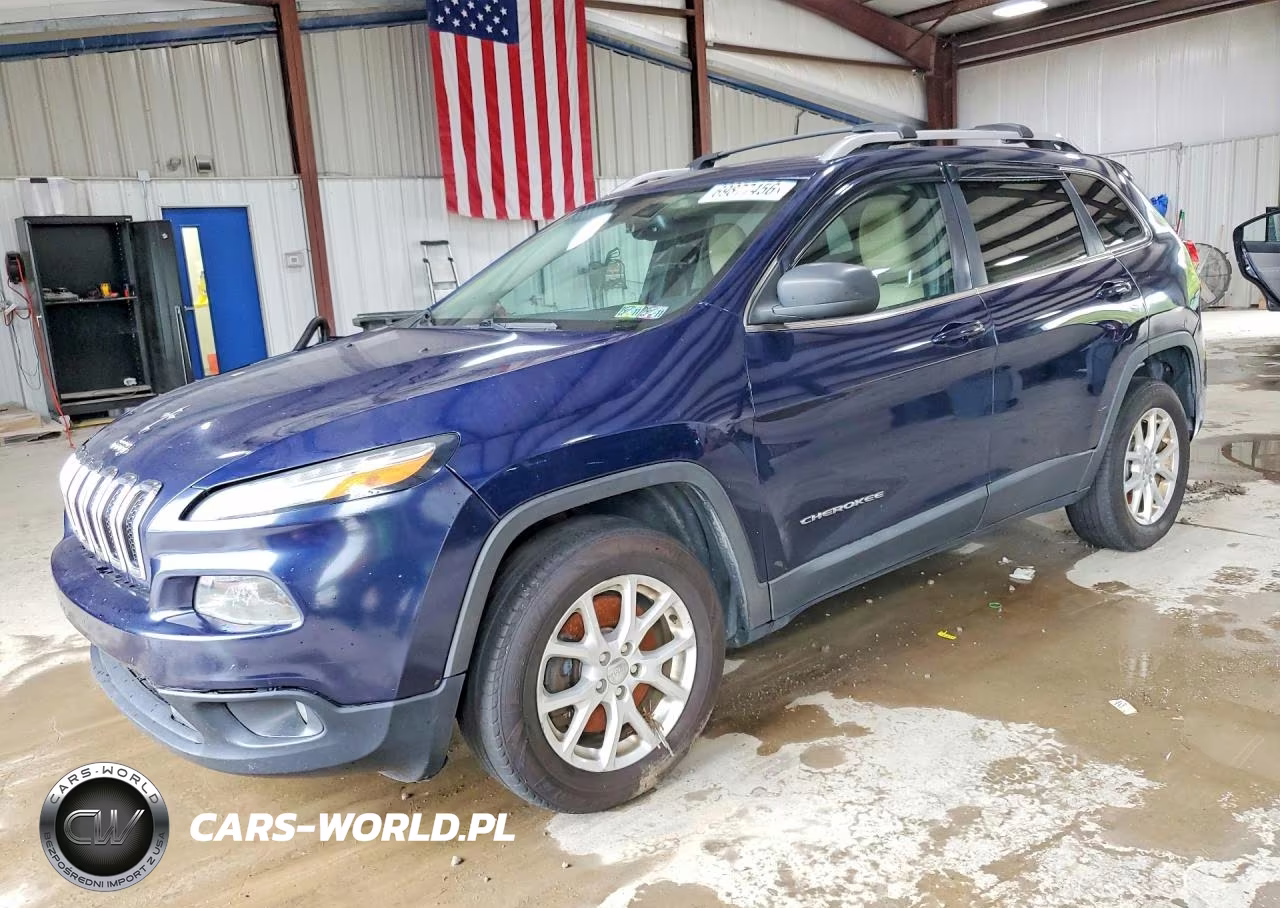 2015 Jeep Cherokee Latitude VIN:1C4PJMCS9FW538573 - 1