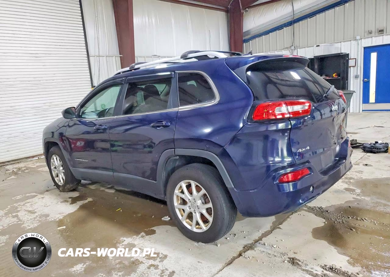 2015 Jeep Cherokee Latitude VIN:1C4PJMCS9FW538573 - 2