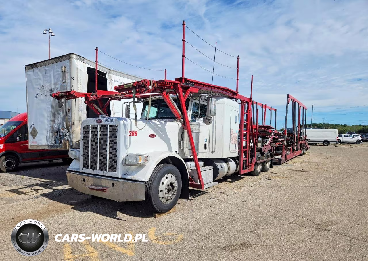 2013 Peterbilt 388 Car Hauler Truck – zdjęcie 1 z 13