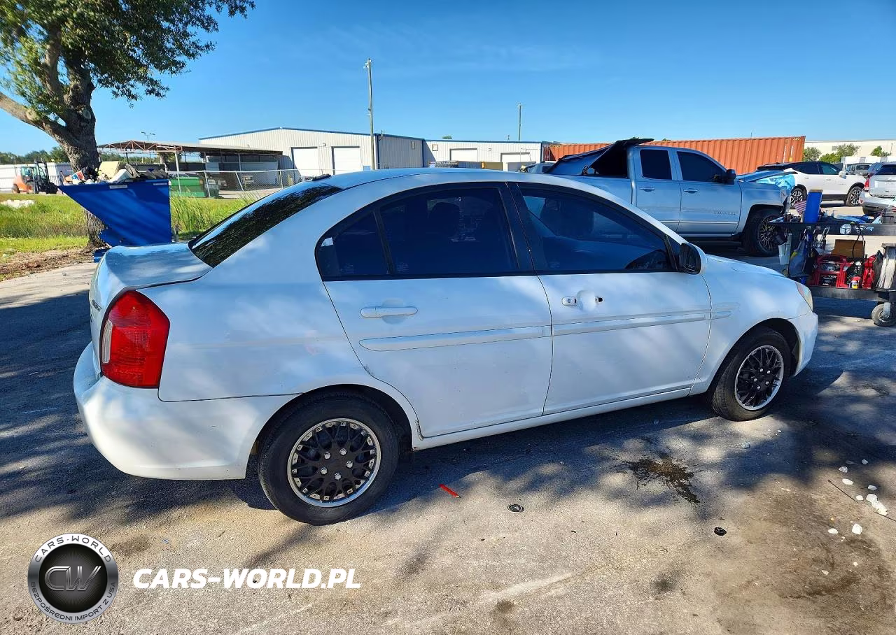 2008 Hyundai Accent Gls VIN:KMHCN46C58U230933 - 3