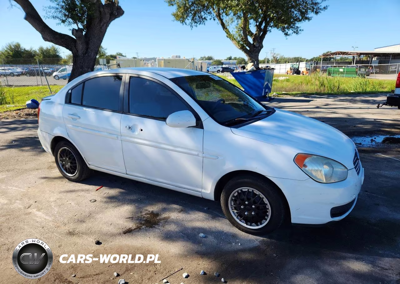 2008 Hyundai Accent Gls VIN:KMHCN46C58U230933 - 4