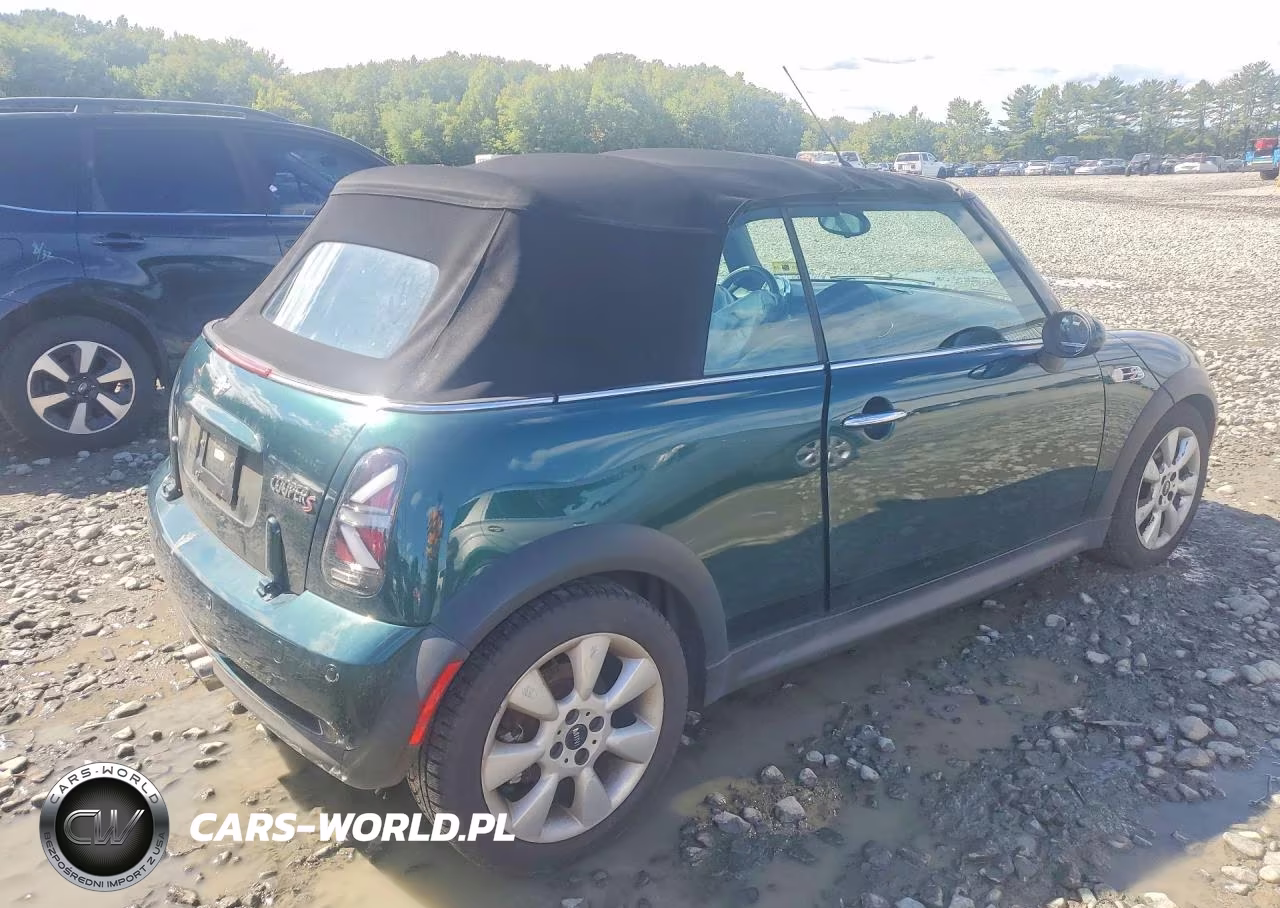 2005 Mini Cooper S VIN:WMWRH33465TF81543 - 3