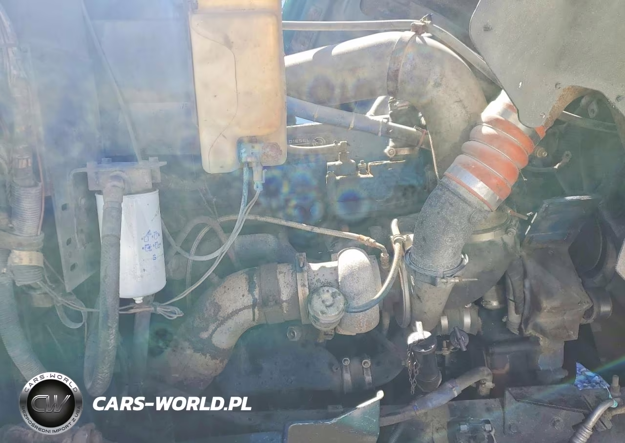 1999 International 9400 Semi Truck VIN:2HSFHAMR3XC078414 - 11