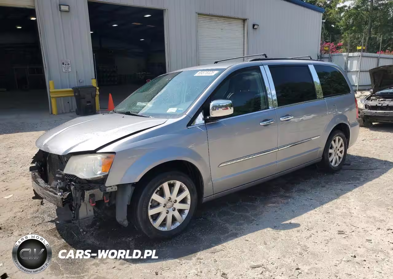 2014 Chrysler Town & Country Touring