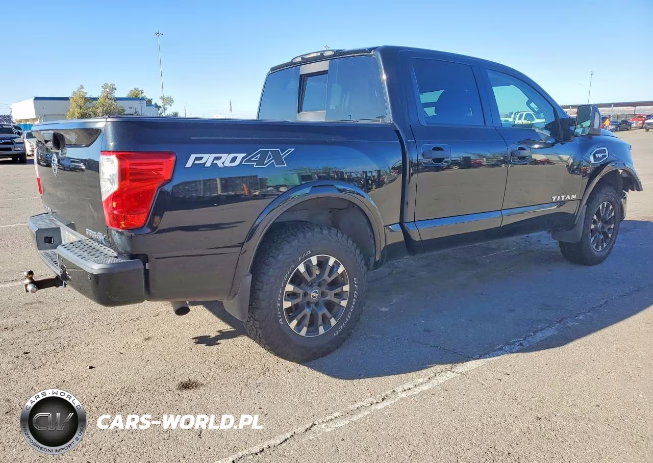 2017 Nissan Titan Pro-4X VIN:1N6AA1E50HN551102 - 3