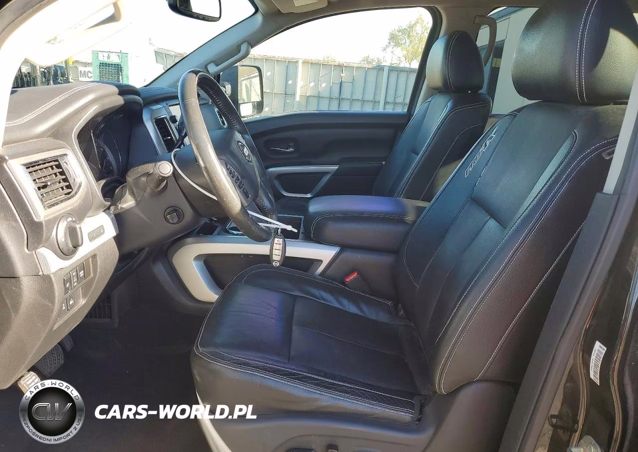 2017 Nissan Titan Pro-4X VIN:1N6AA1E50HN551102 - 7