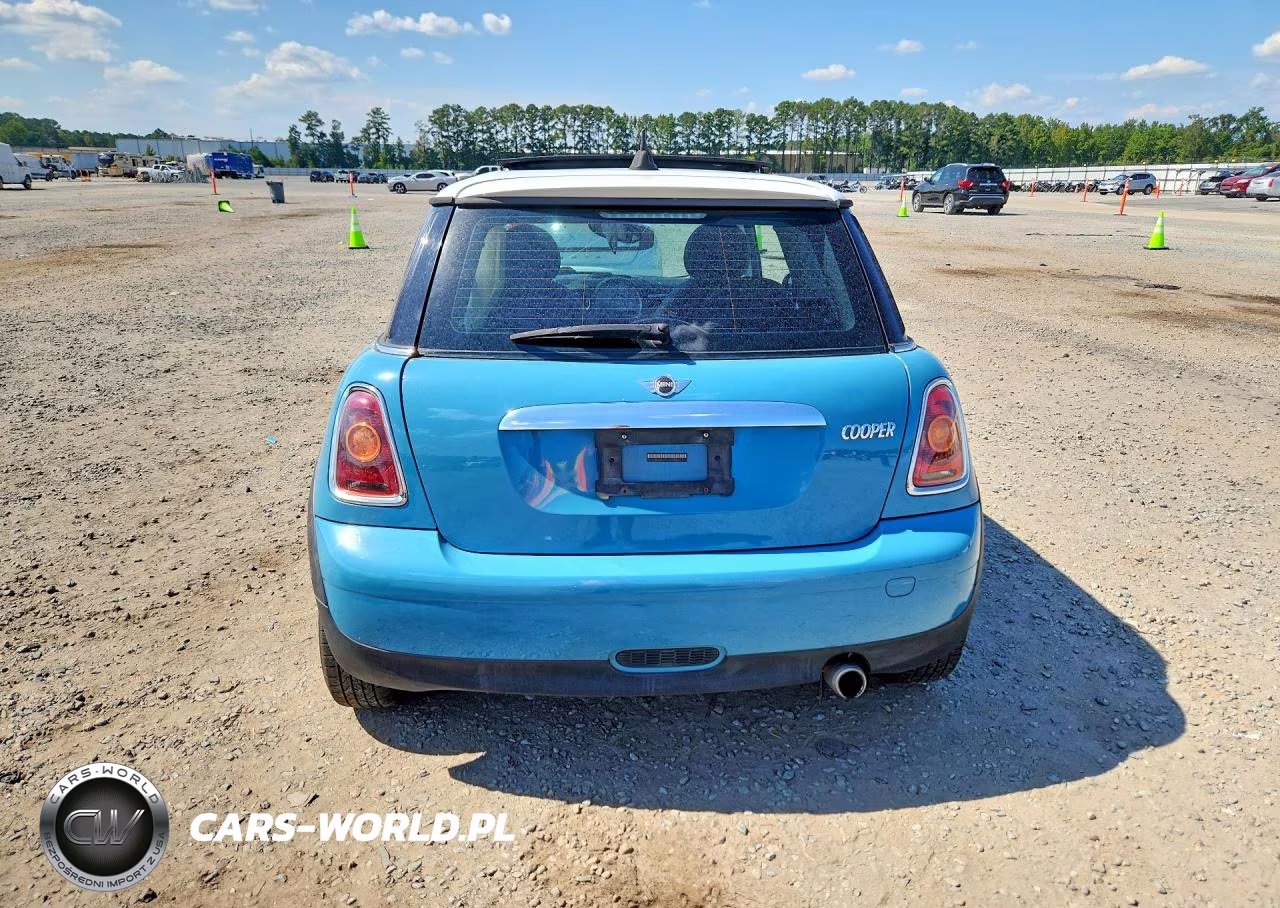2010 Mini Cooper VIN:WMWMF3C52ATU79138 - 6