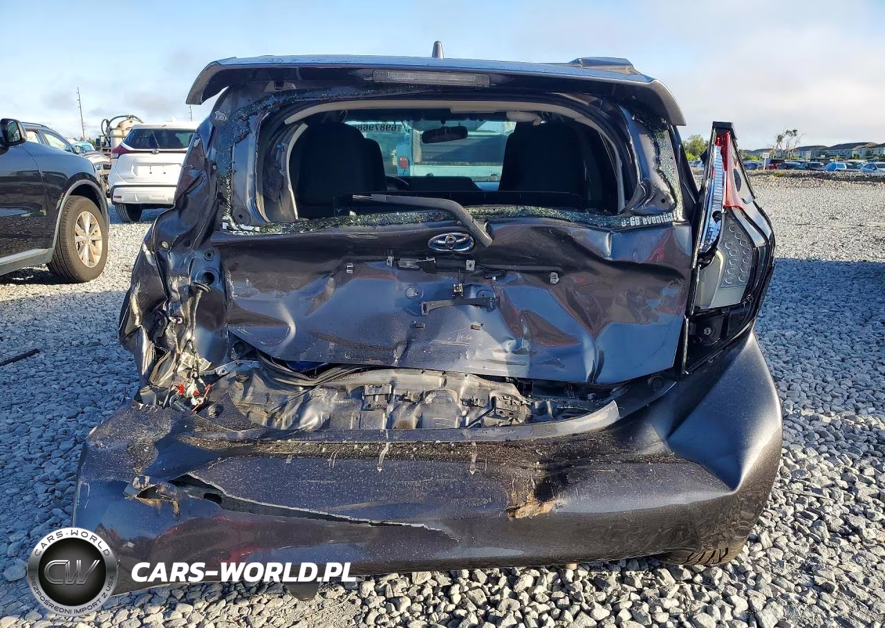 2015 Toyota Prius C One VIN:JTDKDTB39F1102616 - 6