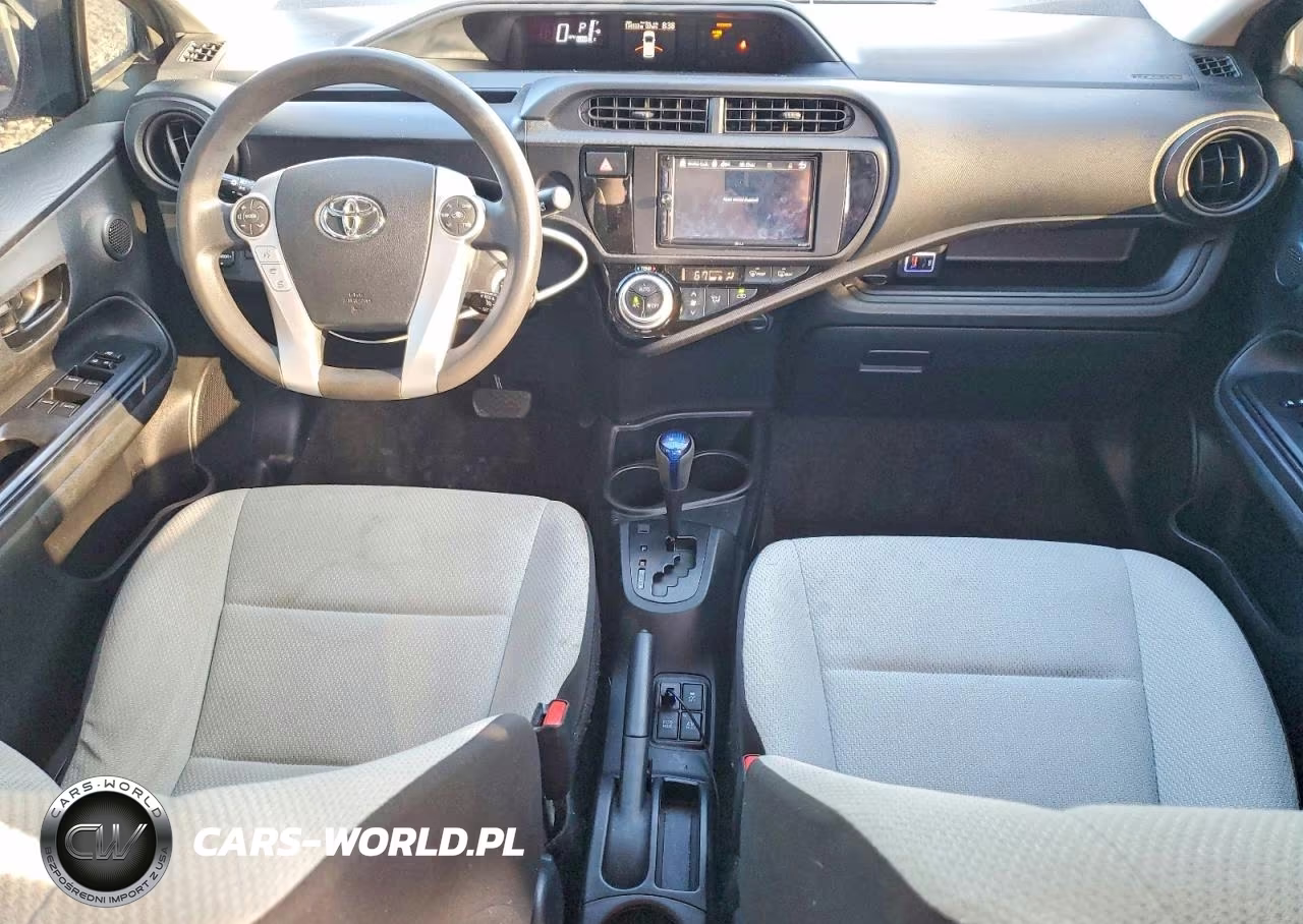 2015 Toyota Prius C One VIN:JTDKDTB39F1102616 - 8