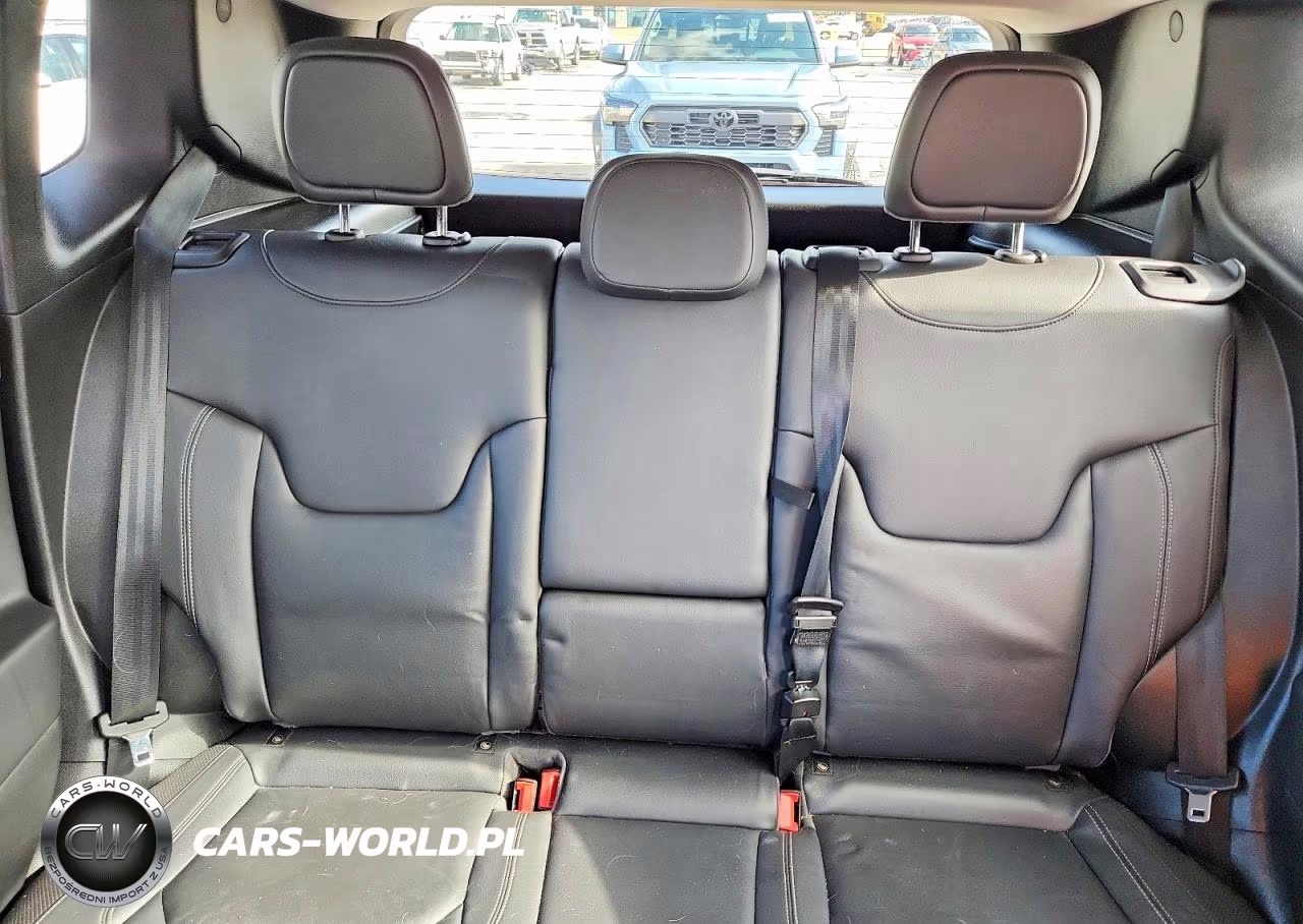 2016 Jeep Renegade Limited VIN:ZACCJBDTXGPD25785 - 10