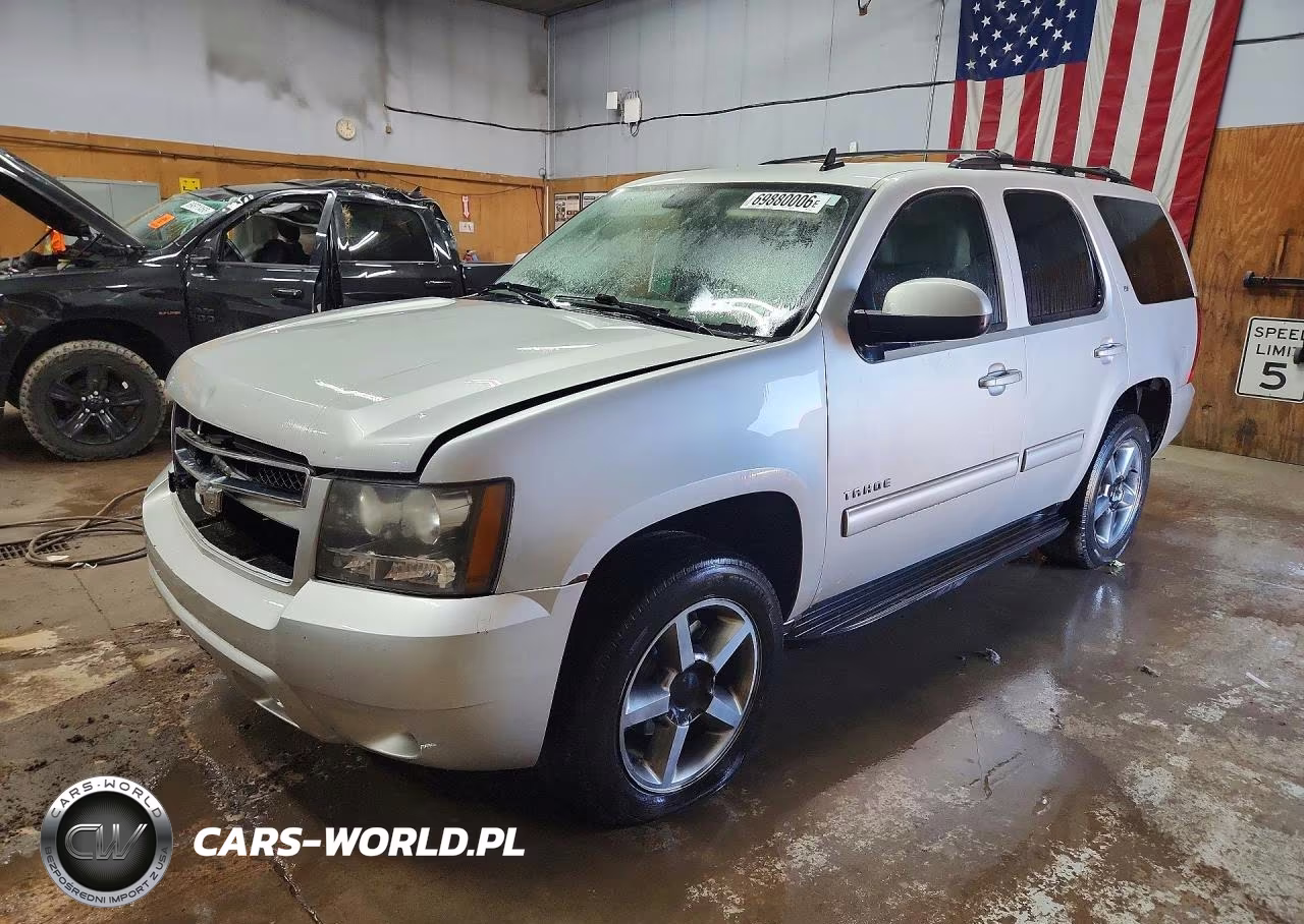 2011 Chevrolet Tahoe K1500 Lt – zdjęcie 1 z 13