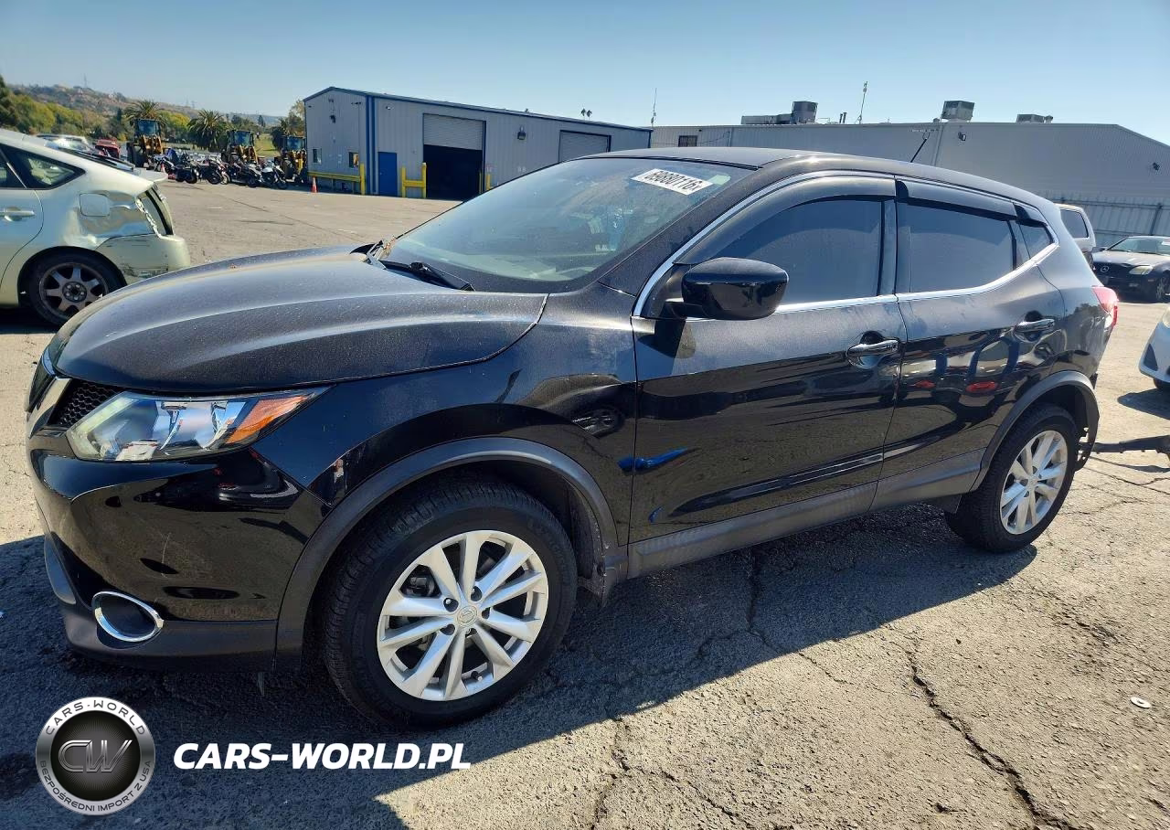 2018 Nissan Rogue Sport S