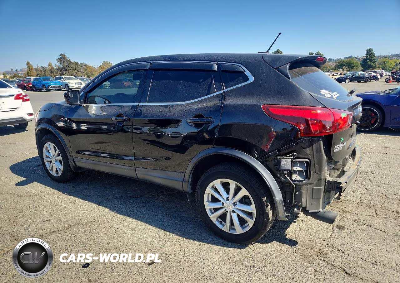 2018 Nissan Rogue Sport S VIN:JN1BJ1CP1JW190445 - 2