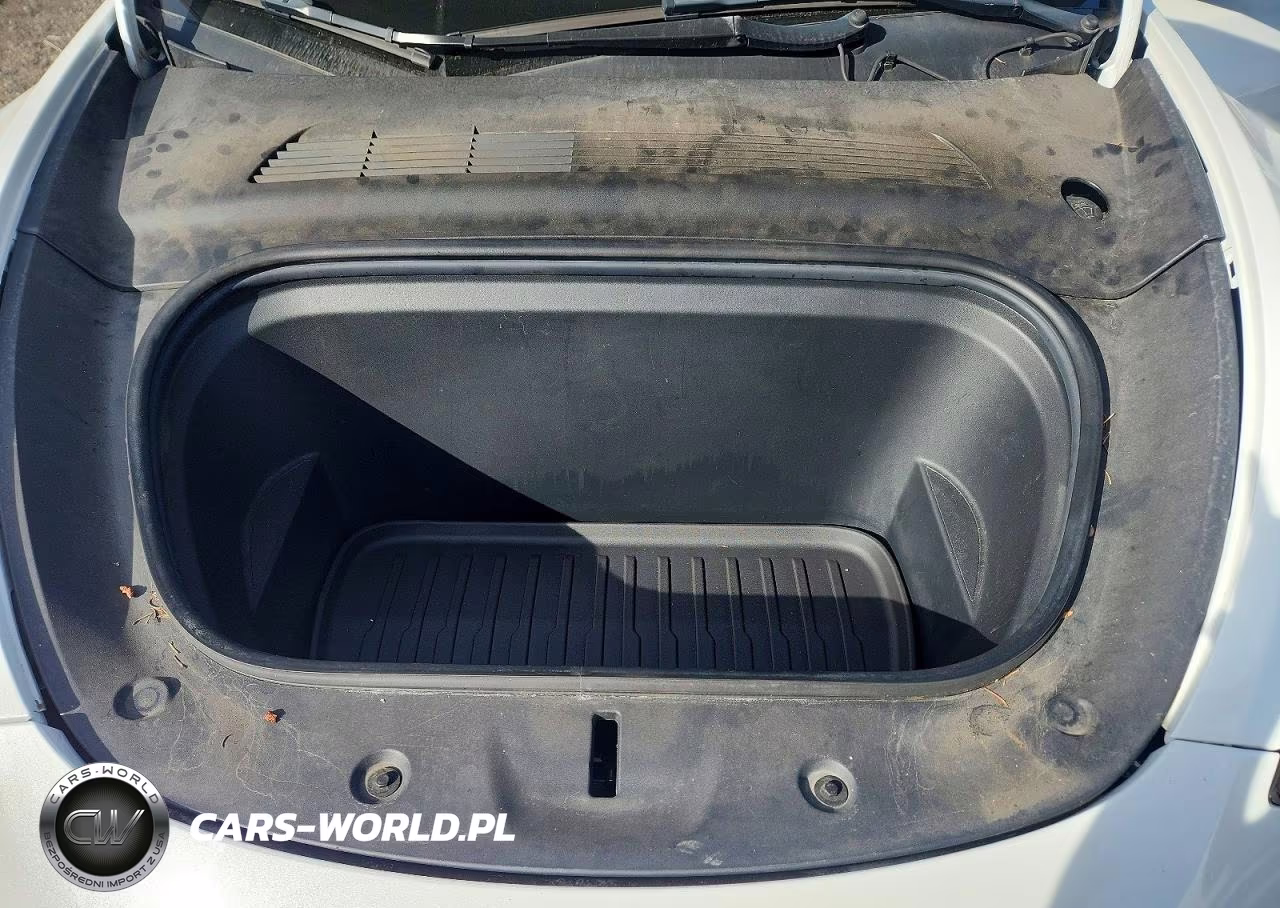 2021 Tesla Model Y VIN:5YJYGDEEXMF198281 - 12