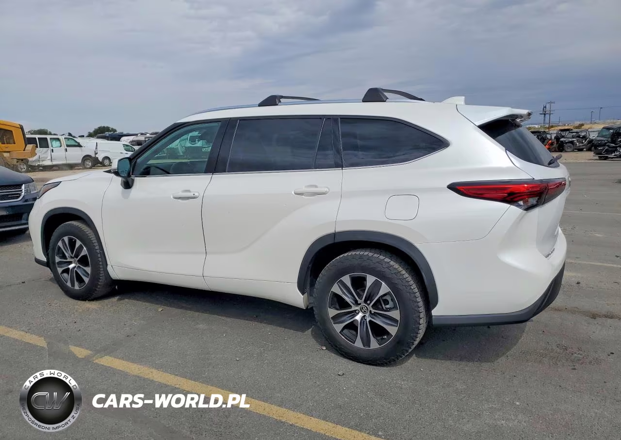 2020 TOYOTA HIGHLANDER XLE VIN:5TDHZRBH8LS519802 - 2