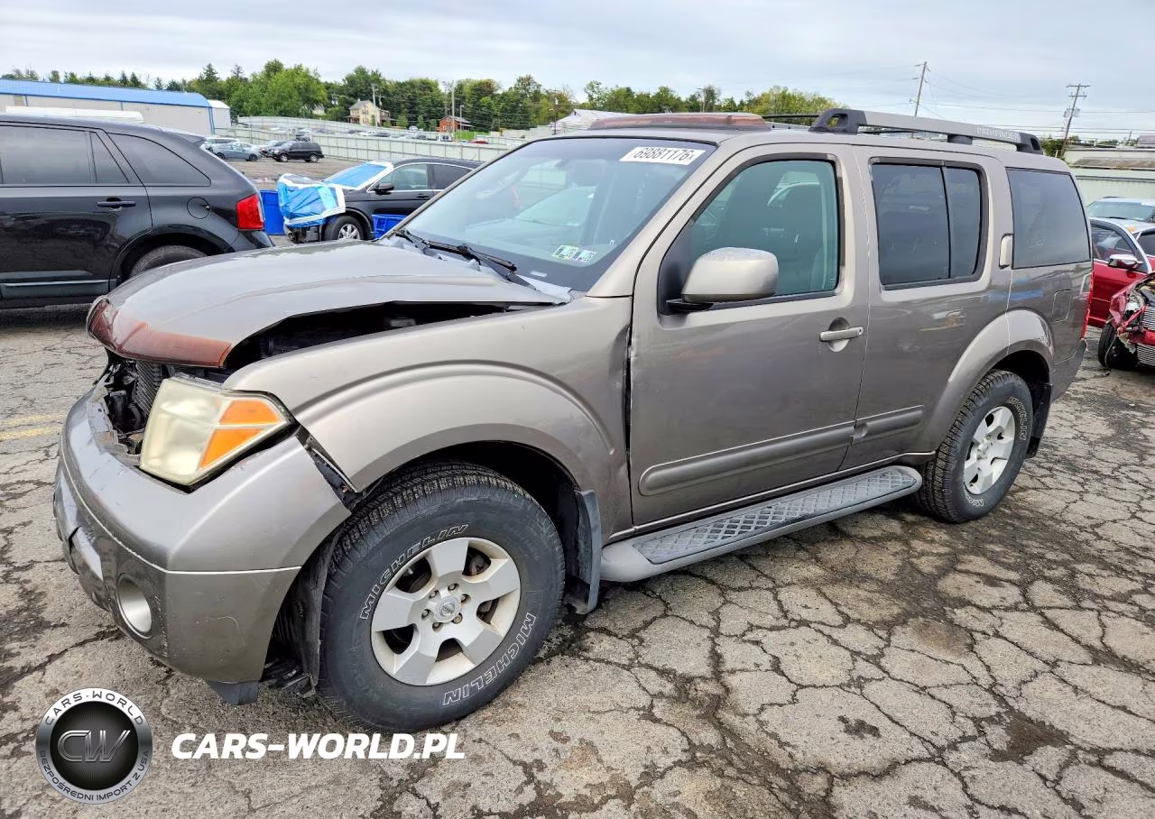 2005 Nissan Pathfinder Xe